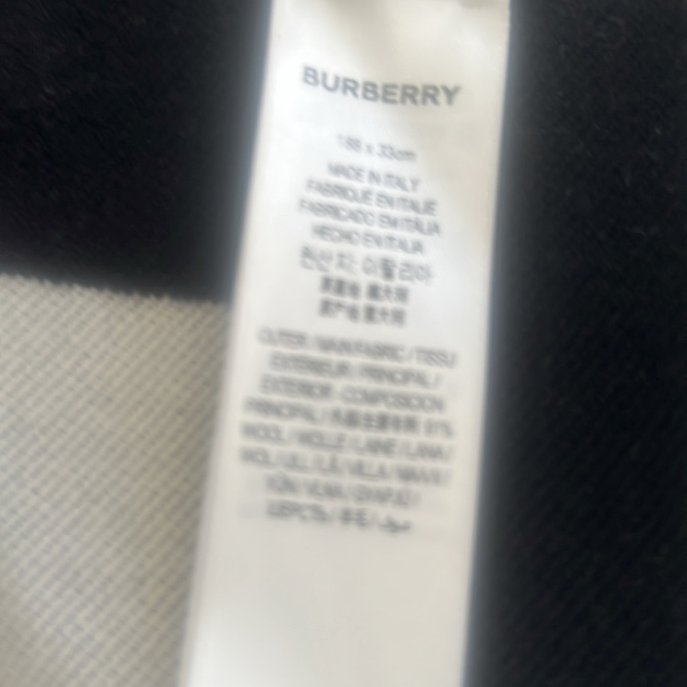 Burberry color block wool scarf - Picture 6 of 6
